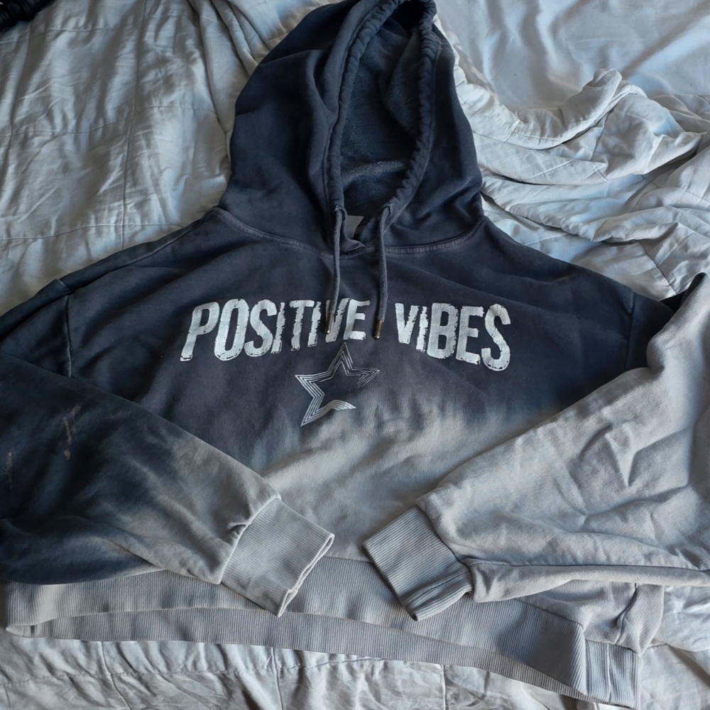 Cropped hoodie